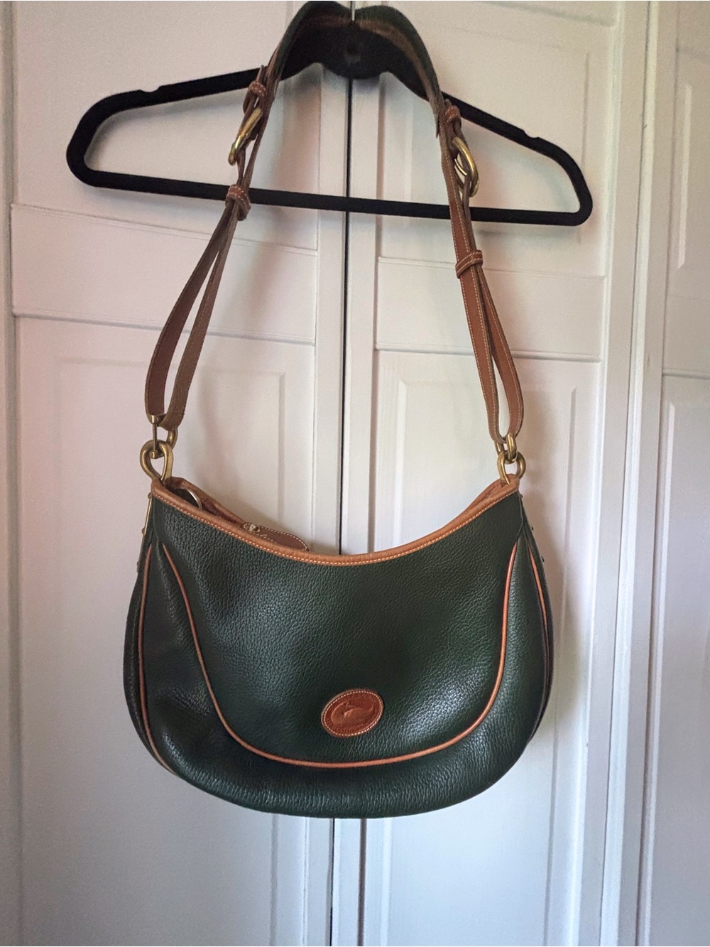 ✨ Vintage 90s Dooney & Bourke Horseshoe Bag ✨